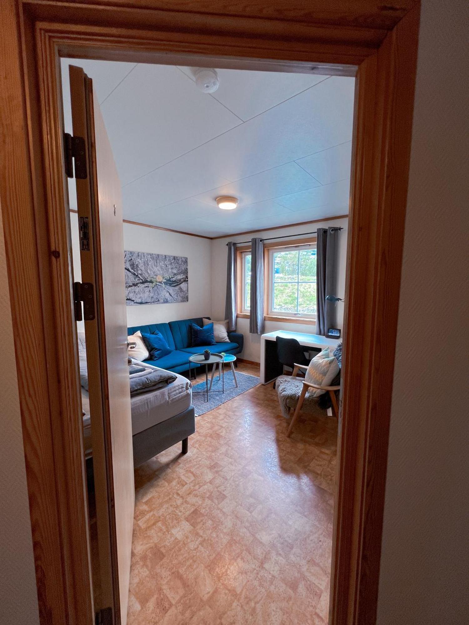 Privat Rom I Leilighet Hotel Sogndal Exterior photo